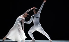 Ballet Hispanico Dazzles at the Apollo